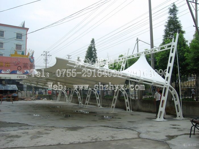 景觀膜結(jié)構(gòu)停車(chē)棚廠家.jpg